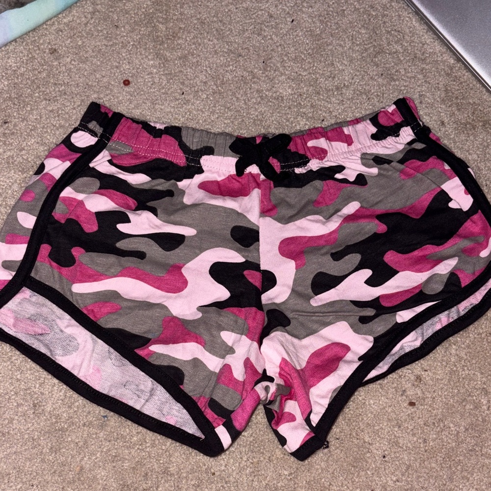 Camouflage Pink and green girl Shorts